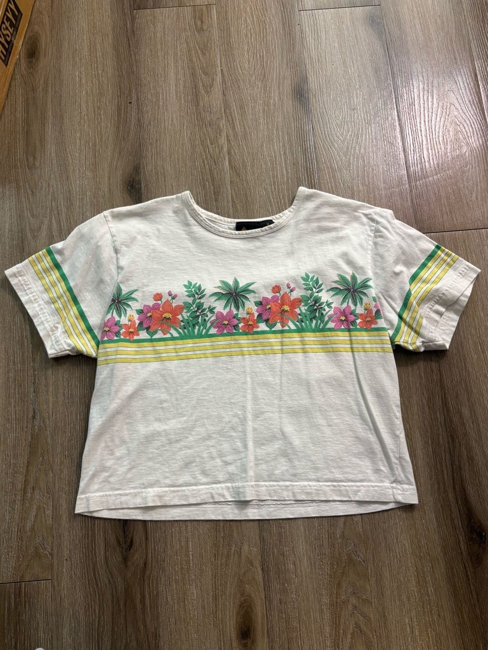 Vintage Cropped White Floral Stripe Short Sleeve Tee